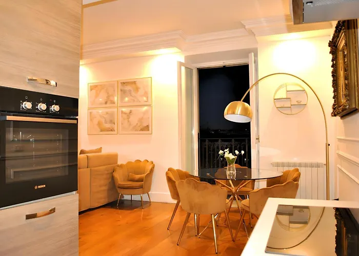 Colosseum Panorama Penthouse With Terrace By Hostand Rom